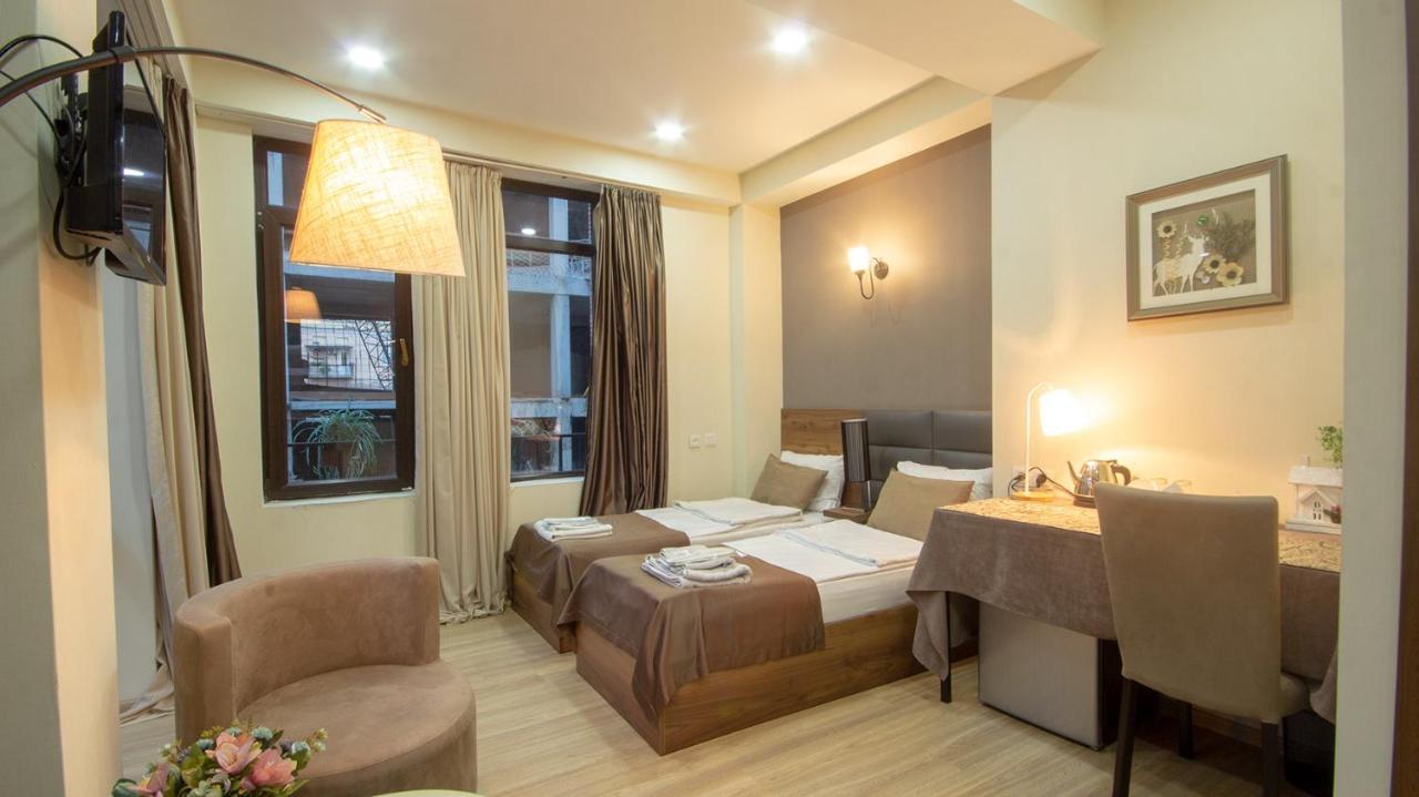 Hotel Terrace Tbilisi Eksteriør bilde